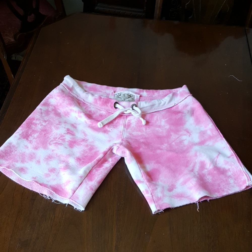 15:04 - Momentum Tie Dye Cut Offs